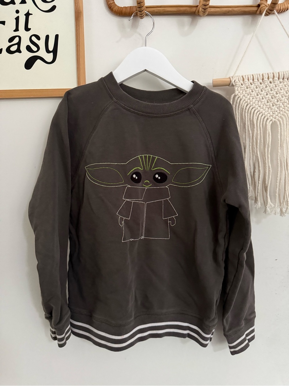 Hanna Andersson - size 8 - baby Yoda embroidered sweatshirt